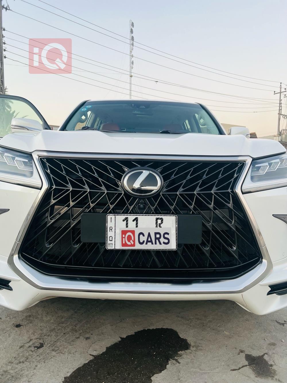 Lexus LX